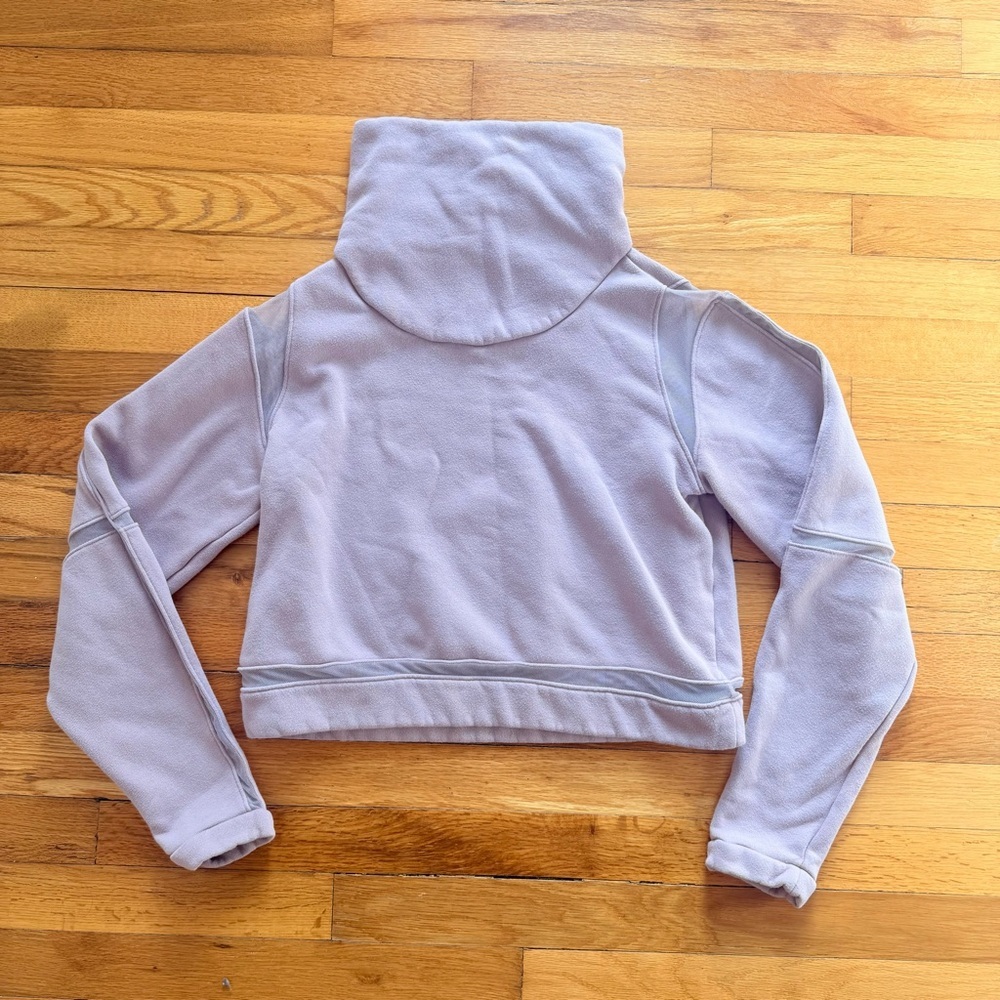 ALO Yoga Advance Mesh Inset Fleece Crop Sweater Womens M‎ Mauve Cowl Turtleneck